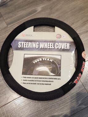 NWT Fremont Die Boston Red Sox Black Steering Wheel Cover w/Mesh Grip
